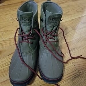 Ugg duck boots